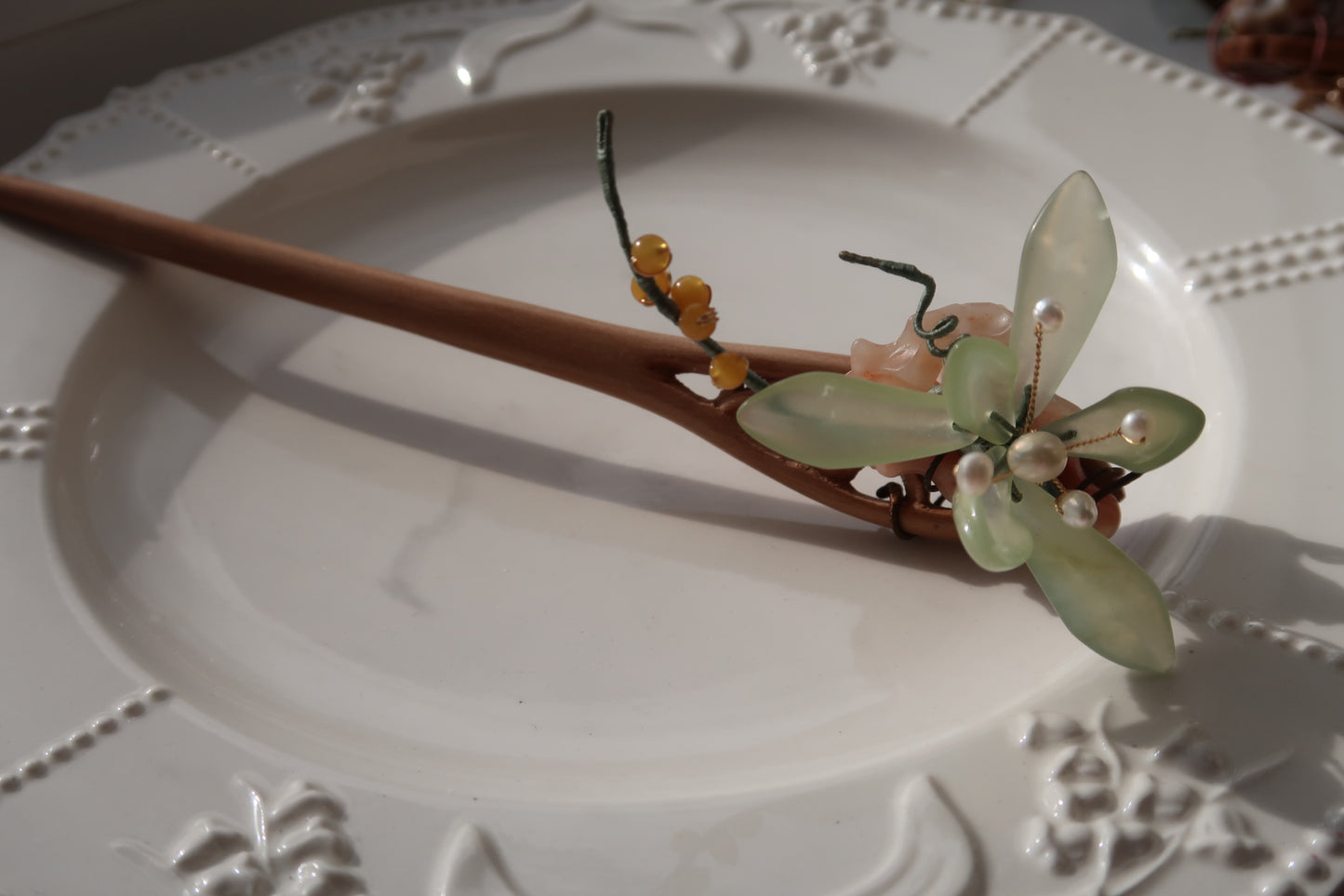 Serpentine jade Orchid on Taihu Stone Hairpin