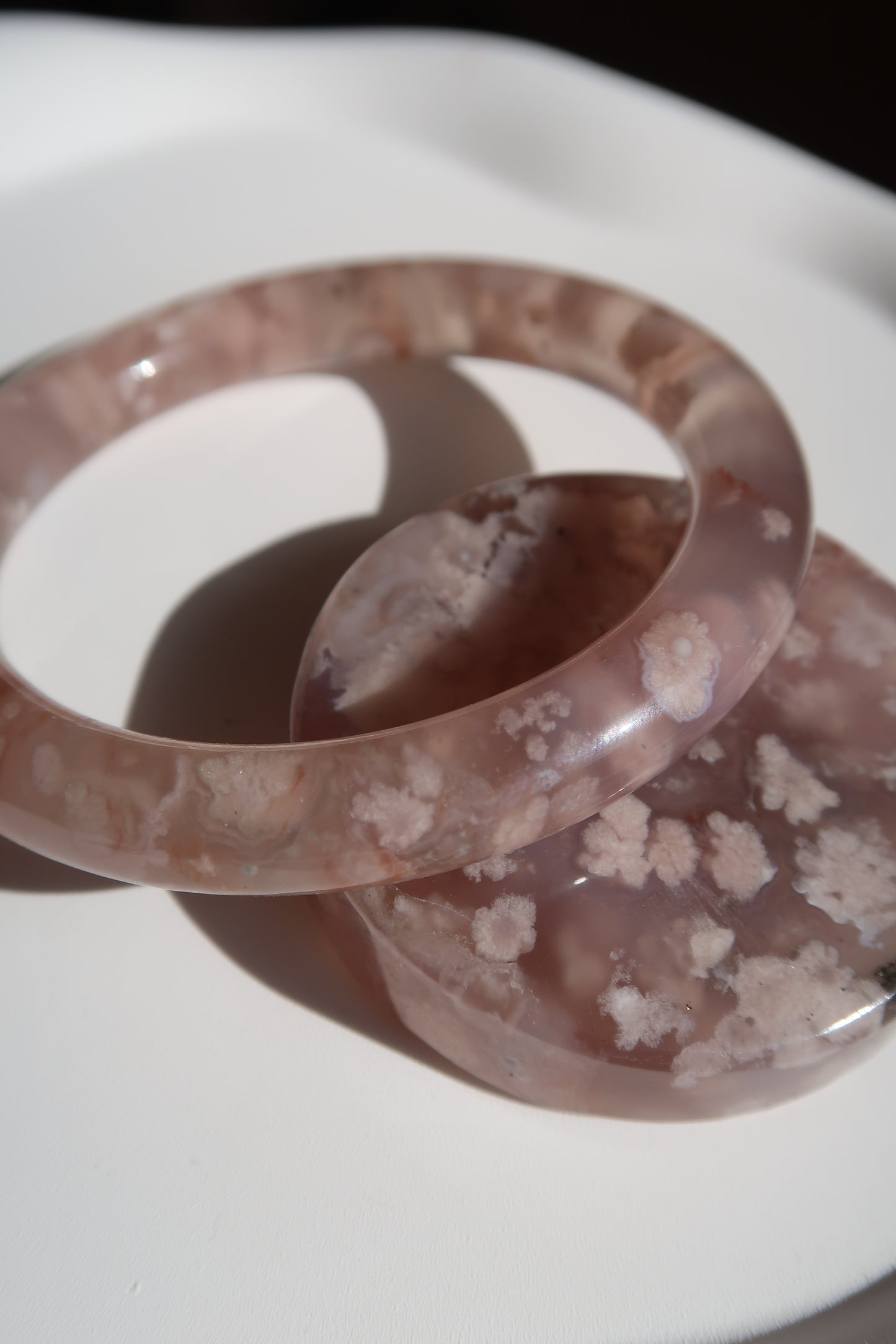 53.0mm Purple and Pink Floral Blossom Agate Bangle